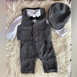 6-12 mos. Baby Boy Dark Gray Tweed Suit with Cap Hat Size 70